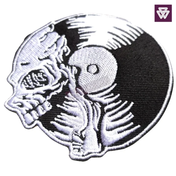 SKULL VINYL embroidery patch iron on - Image 2